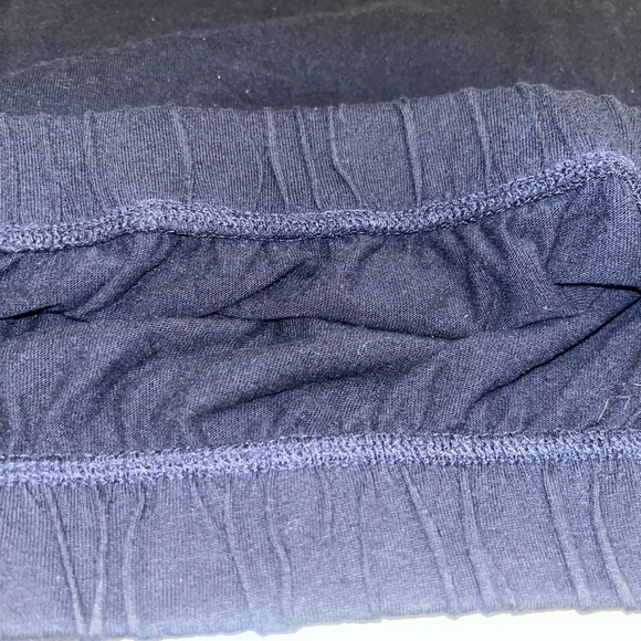 Chandail bleu marin large - Picture 2 of 4